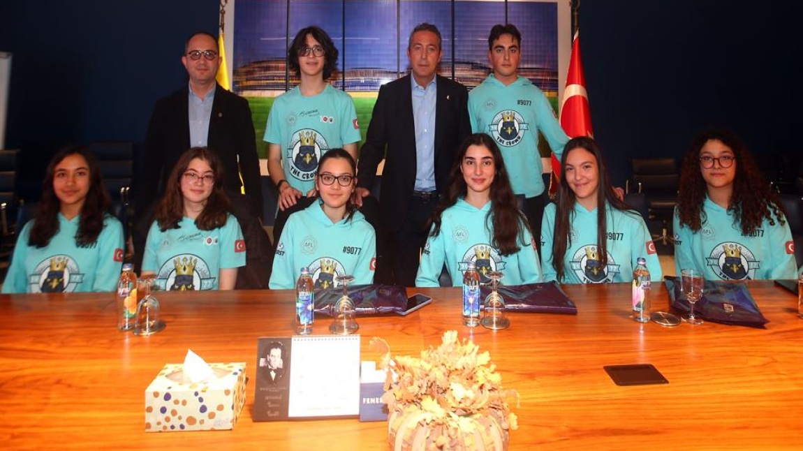 FRC-Robotik Ekibimizle Fenerbahçe Başkanı Sayın Ali KOÇ'u ziyaret ettik